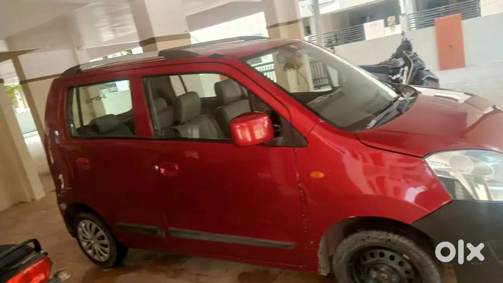 Wagonar Vxi Modle Eentrel Lock And Power Window And Power Steering