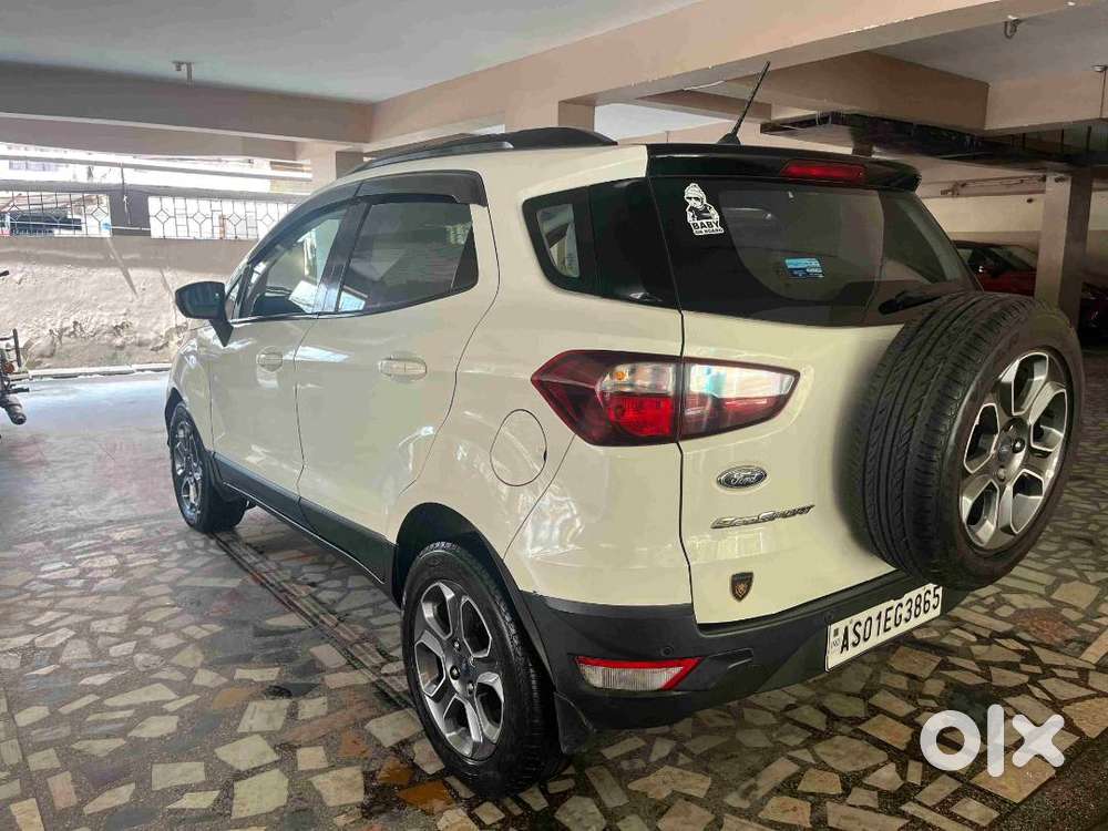 Most Powerful White Suv Best Performance Top Smooth Driving Experience