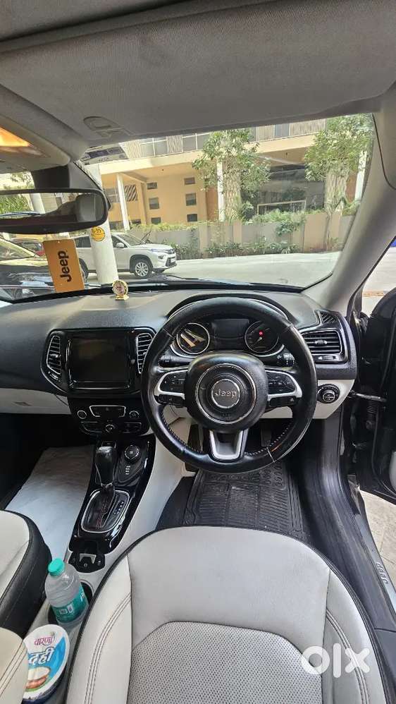 1 St Owner Landmark Jeep Authorised Service Centre Records 0 Accident