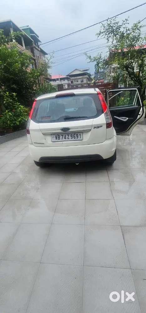 Ford Figo Petrol 2012
