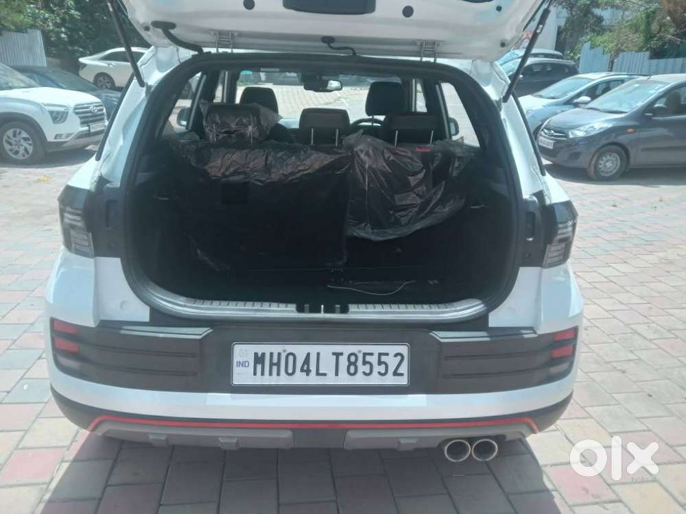 Hyundai Venue Sx(o) 1.0 Turbo Dct Knight Edition, 2024, Petrol