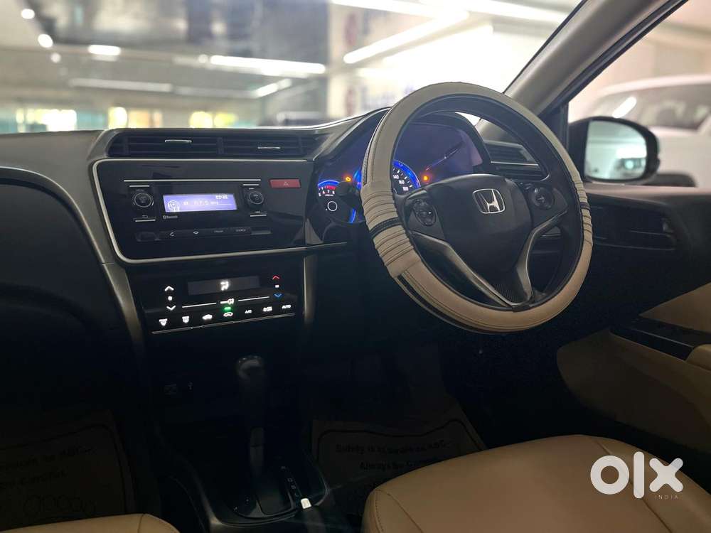 Honda City 1.5 V Cvt I-vtec Mt, 2022, Petrol