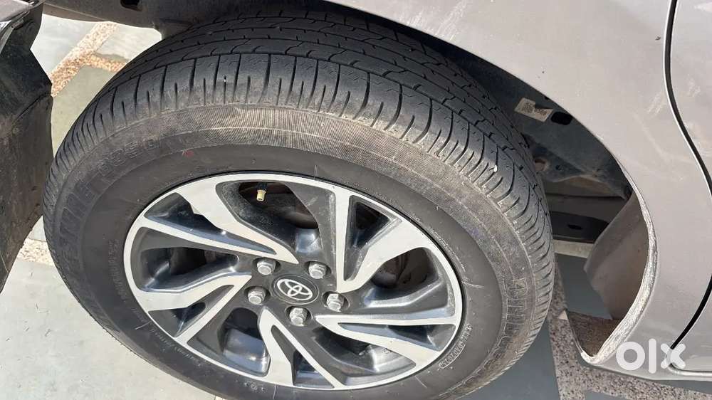 Toyota Innova 2022 Diesel Well Maintained ,non Accidental,new Tyre New