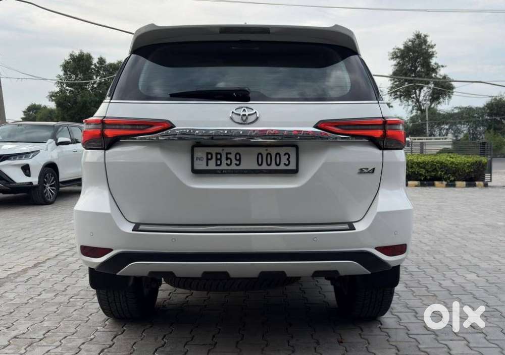 Toyota Fortuner 4x4 At 2.8 Diesel, 2023, Diesel