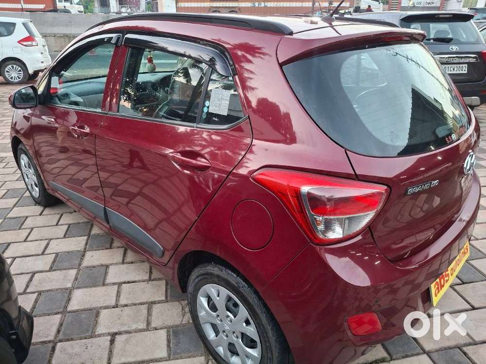 Hyundai I10 Sportz Option, 2016, Petrol