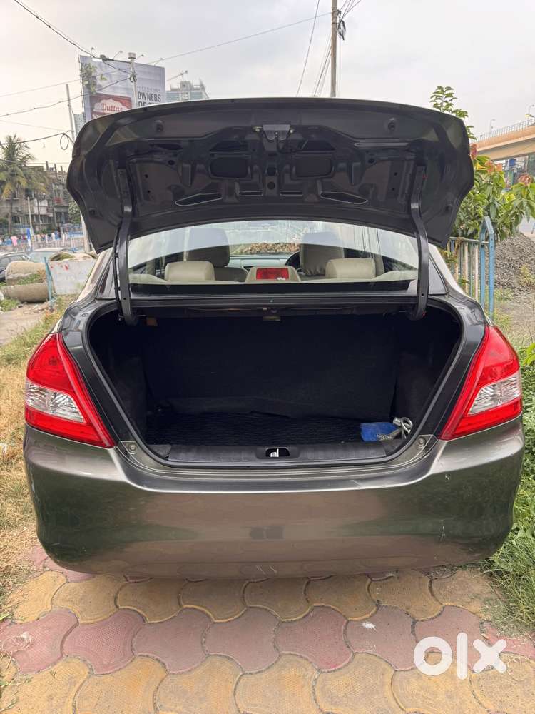 Maruti Suzuki Dzire 1.2 Vxi, 2016, Petrol