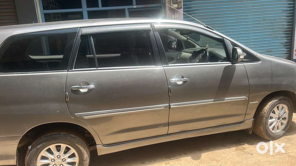Toyota Innova Diesel 2012 Year
