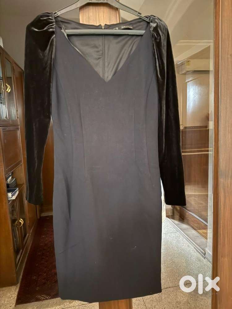 a line dress with v neckline ZARA. Leather dress TM – Hibuy market