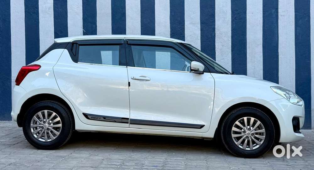 Maruti Suzuki Swift Vxi Optional, 2019, Petrol