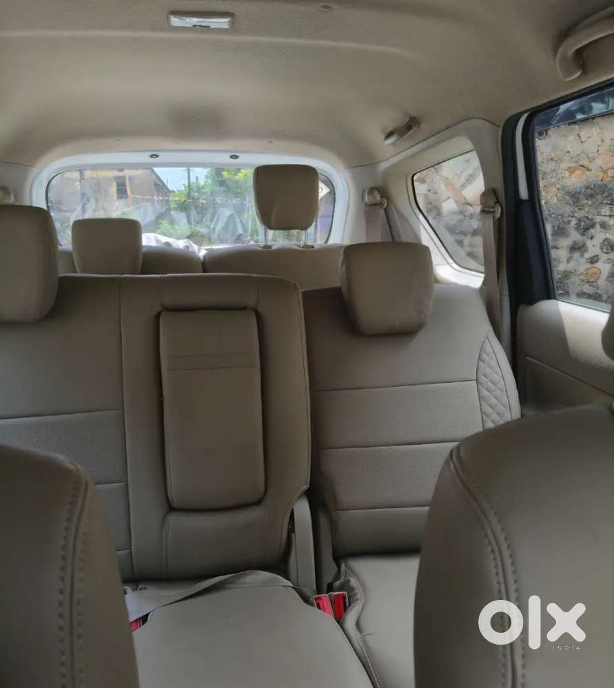 Maruti Suzuki Ertiga Zxi 2025