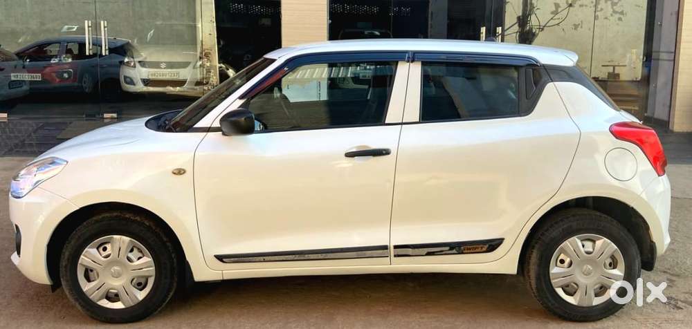 Maruti Suzuki Swift 1.2 Lxi (o), 2020, Petrol