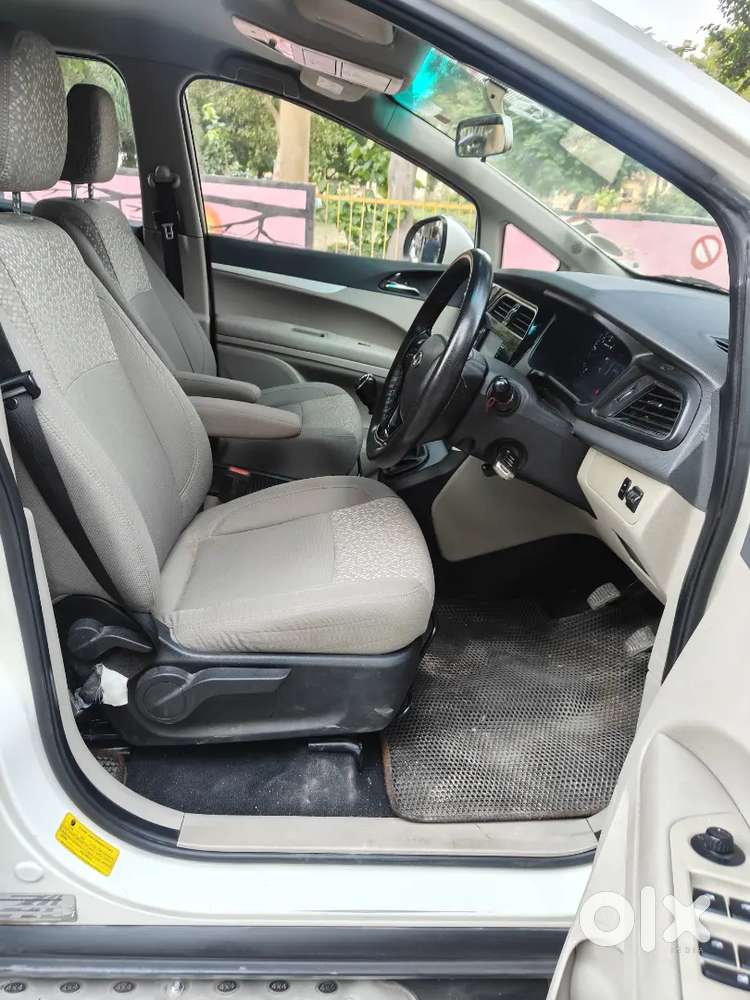 Mahindra Marazzo 1.5 M6 Plus 2019