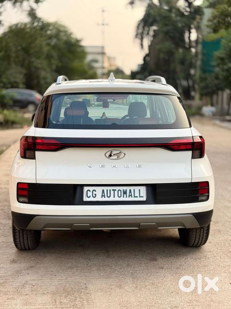 Hyundai Venue S Diesel, 2024, Diesel