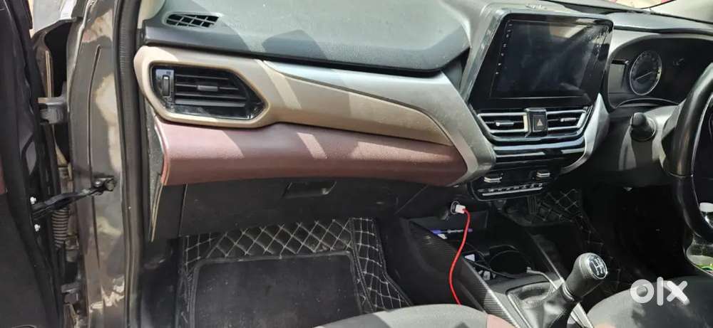 Fronx Look Like Top Model