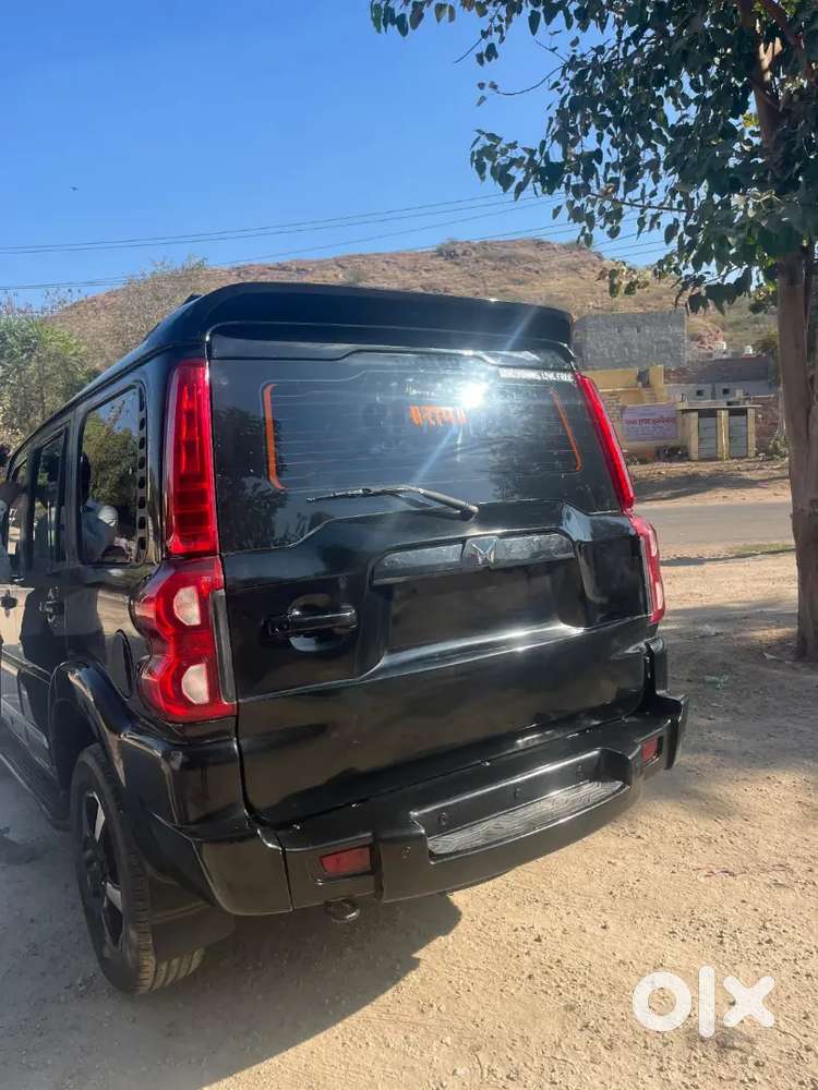 Mahindra Scorpio 2016 Diesel 98506 Km Driven