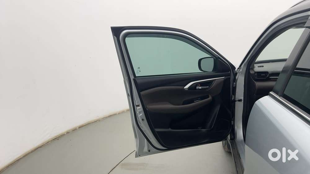 Toyota Urban Cruiser Hyryder V Hybrid Aero Edition, 2023