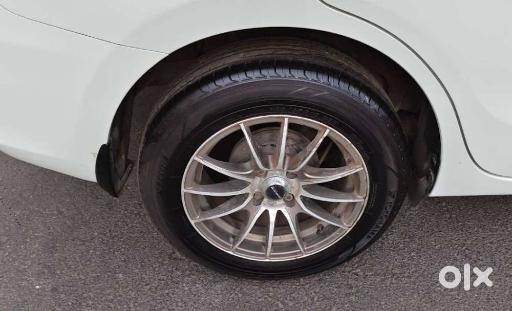 Maruti Suzuki Dzire 1.2 Vxi, 2017, Petrol