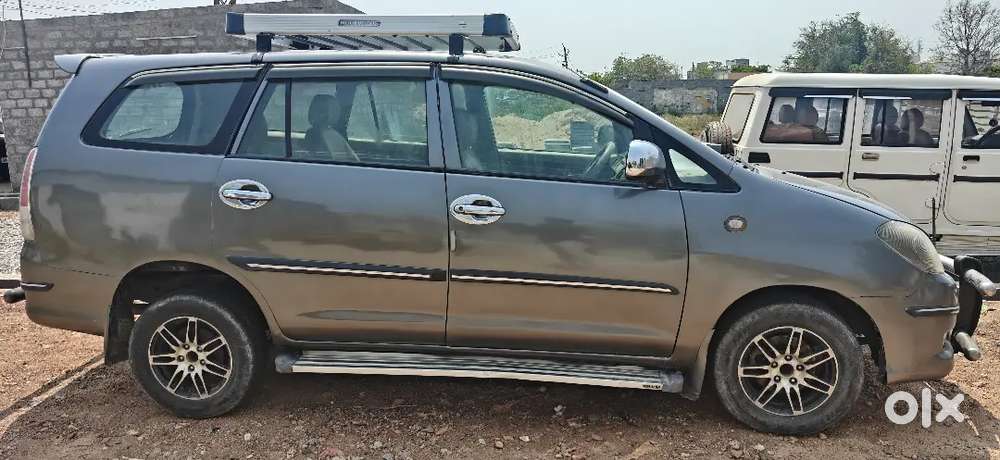 Toyota Innova 2010 Diesel 150000 Km Driven