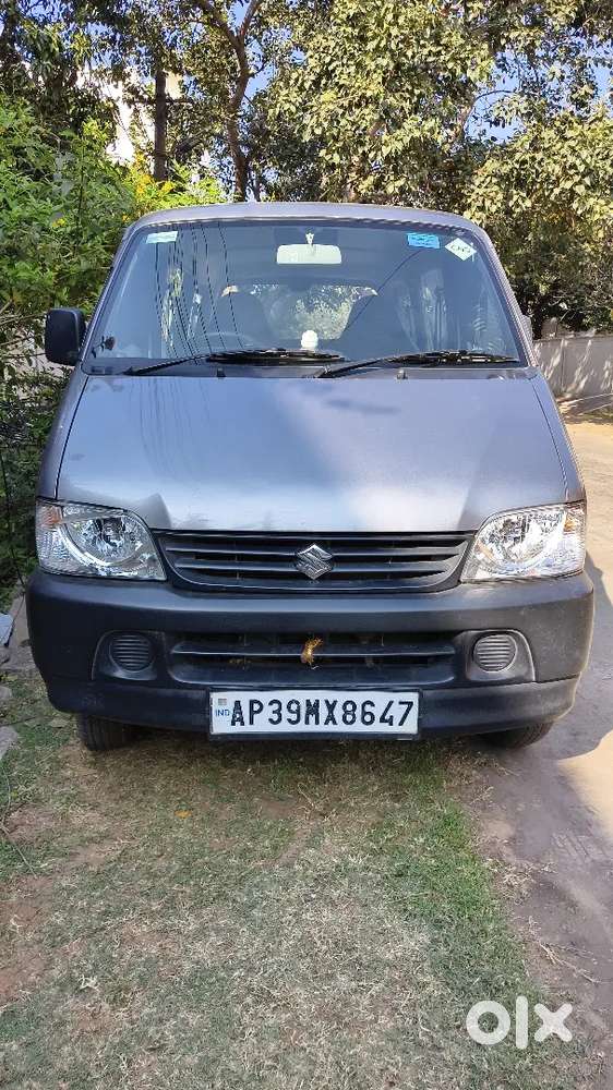 Maruti Suzuki Eeco Ac Cng And Petrol Well Maintained