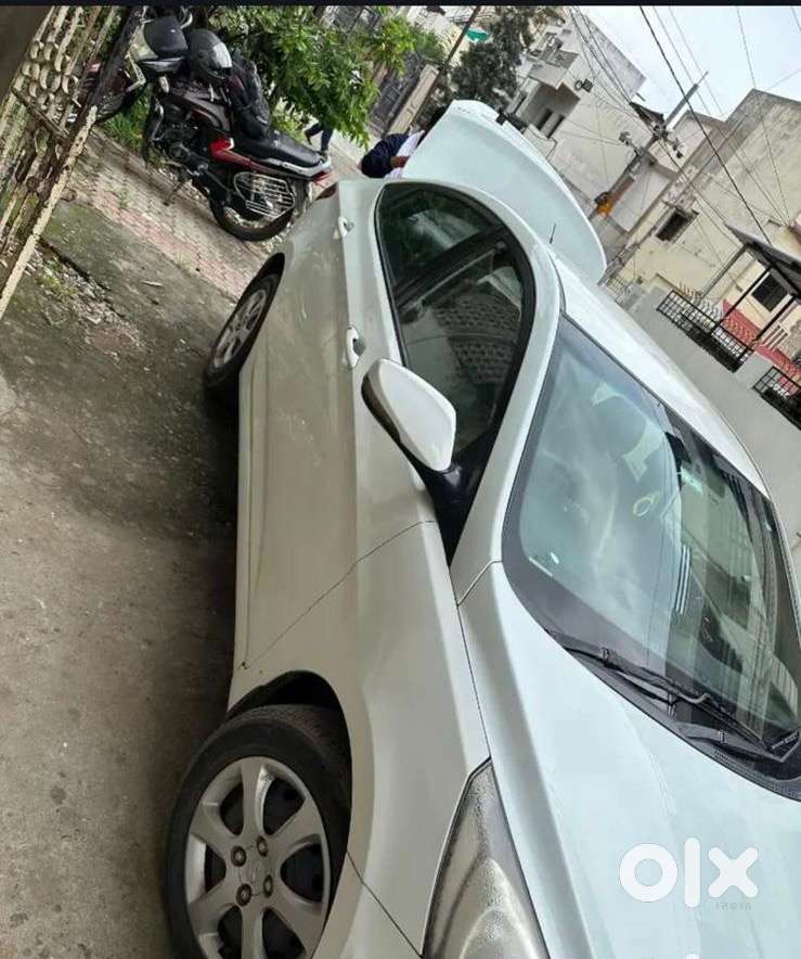 Hyundai Verna 2012 Petrol Manual