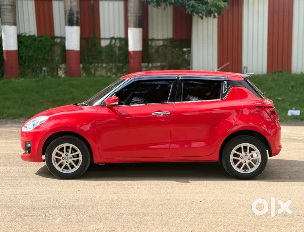Maruti Suzuki Swift 1.3 Zxi, 2022, Petrol