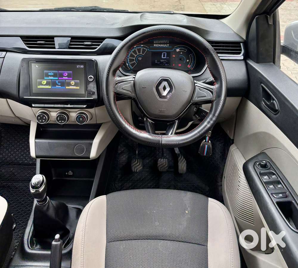 Renault Triber Rxt, 2022, Petrol