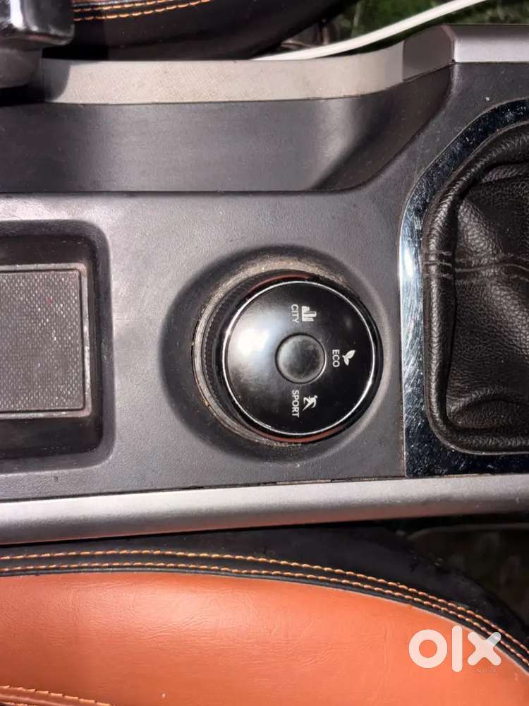 Good Condition 
Leatherite Seats
Auto Ac
Steering Controls