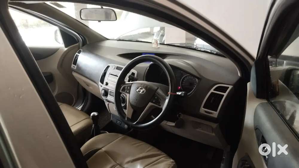 Hyundai I20 Asta 1.4 2012 Brand New Condition Very Less Used Car