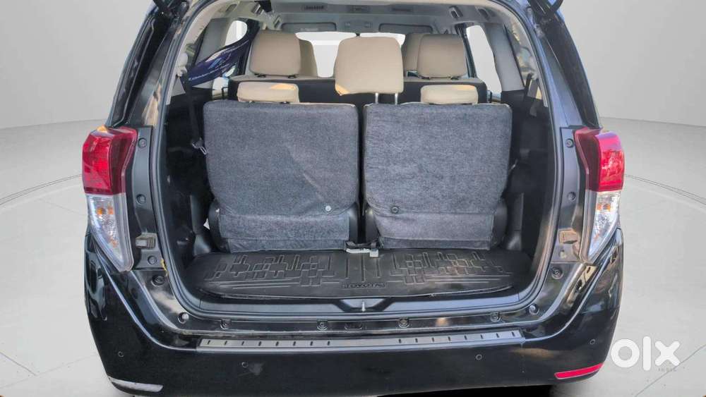 Toyota Innova Crysta 2.4 G Mt 8s, 2022, Diesel