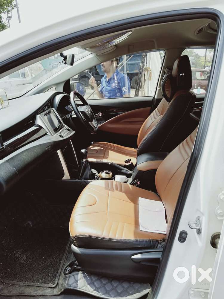 Toyota Innova Crysta 2016