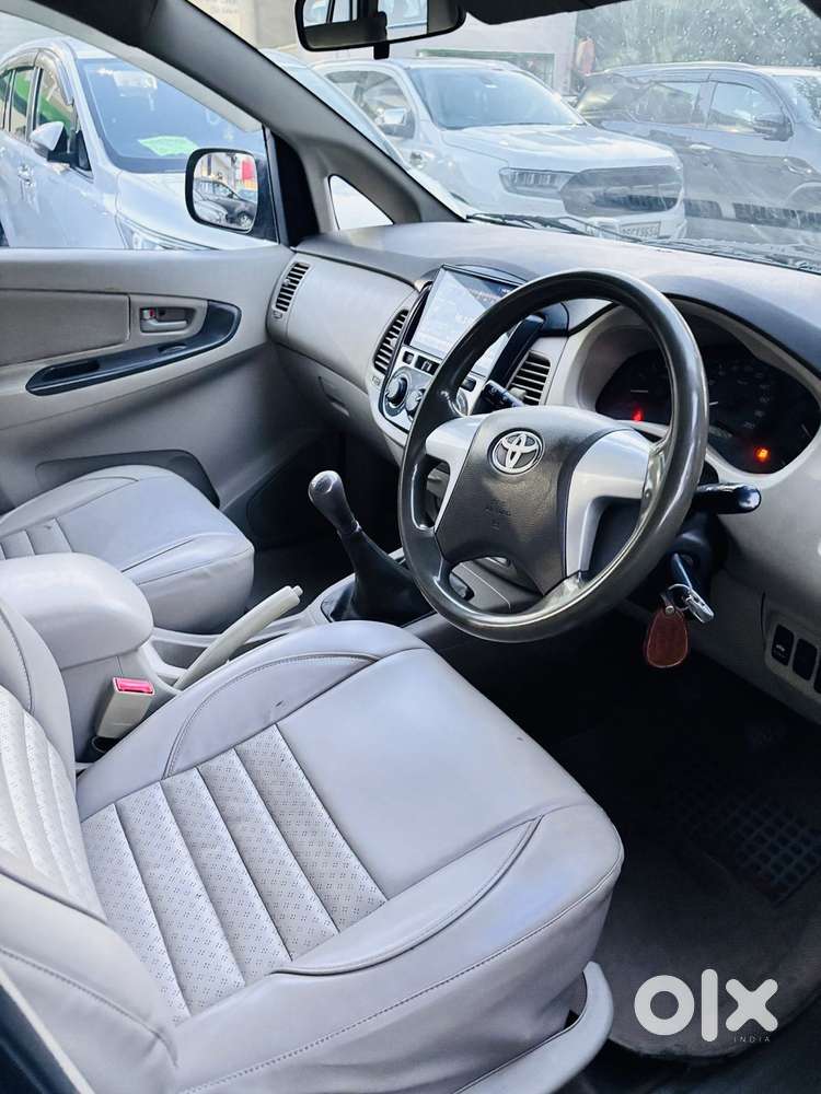 Toyota Innova 2.5 Gx 7 Seater Bs Iv, 2014, Diesel