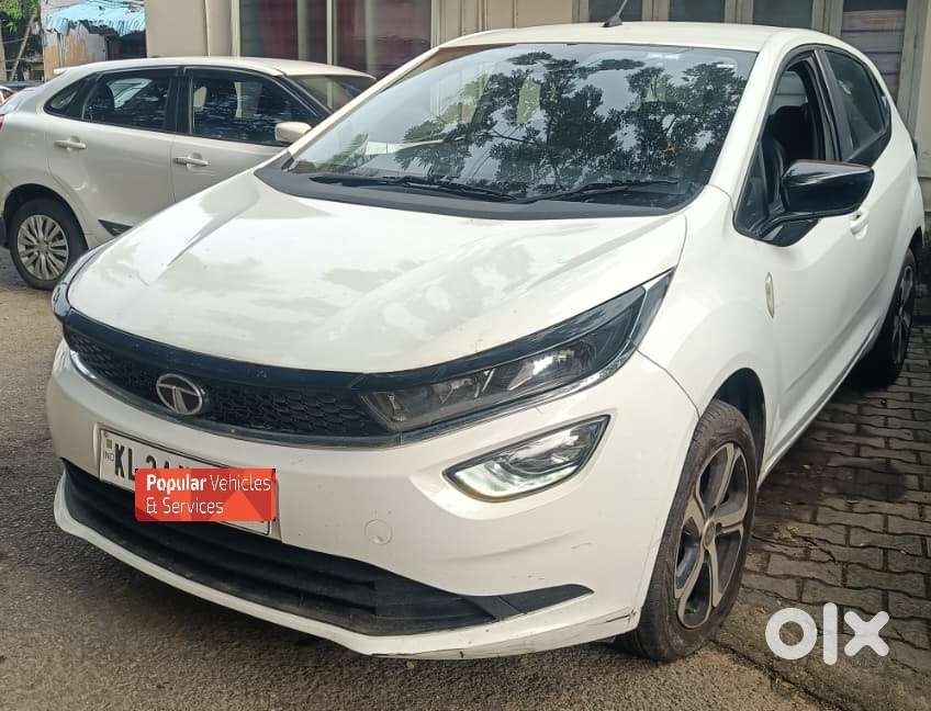 Tata Altroz 1.2 Xt, 2022, Petrol