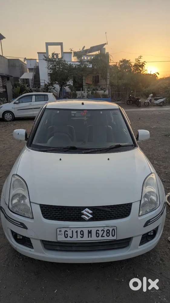 Maruti Suzuki Dzire 2011