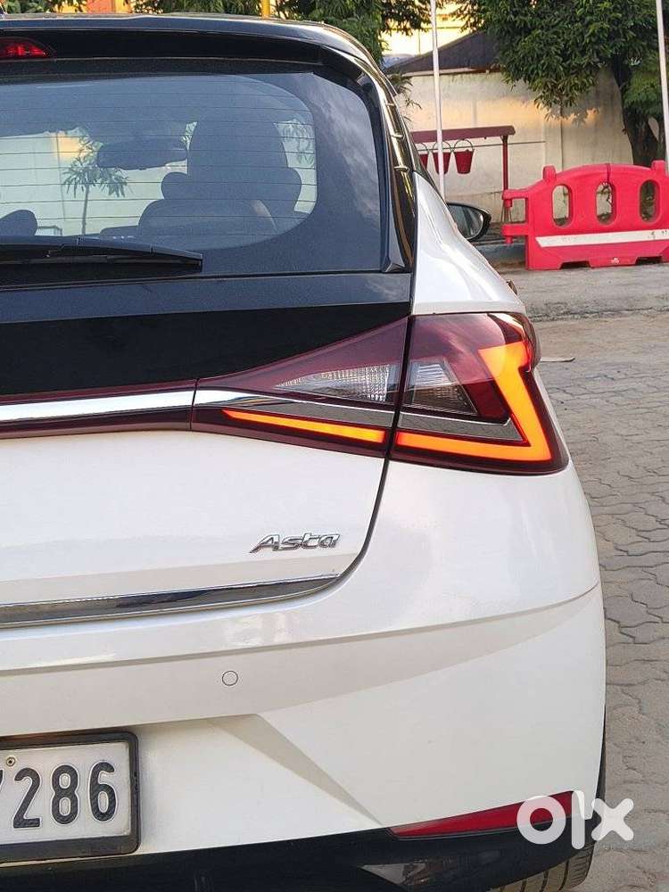 Hyundai I20 Asta 1.4 Automatic (o) With Sunroof, 2021, Petrol