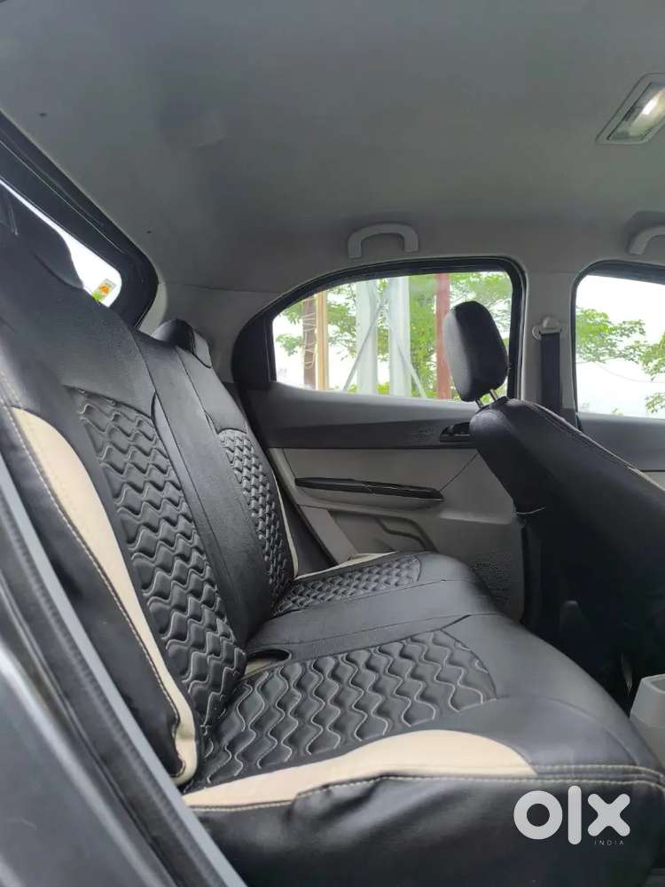 Tata Tiago Xt Icng 27 December 2025 Model