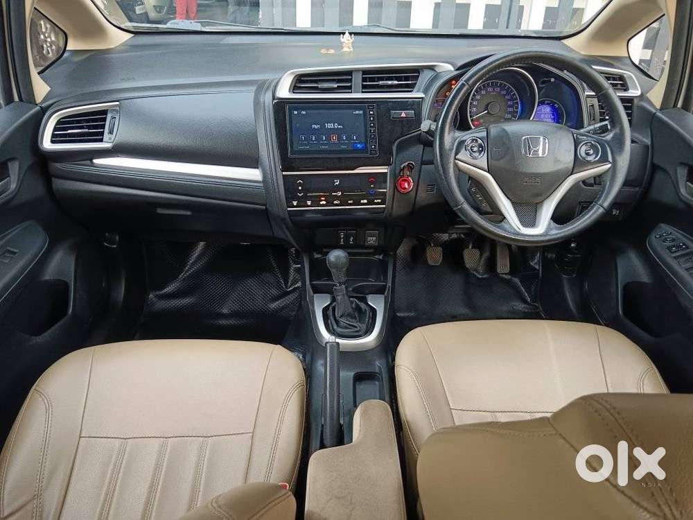 Honda Jazz [2020-2023] 1.2 Vx I-vtec Mt, 2021, Petrol