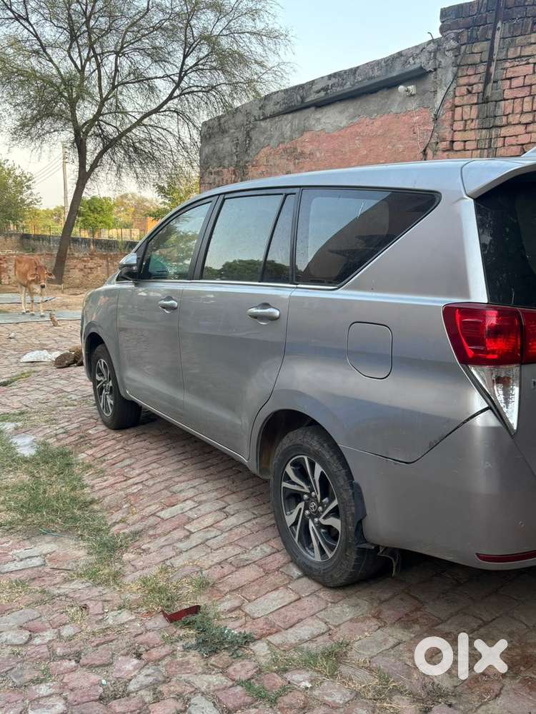 2021 Toyota Innova Crysta