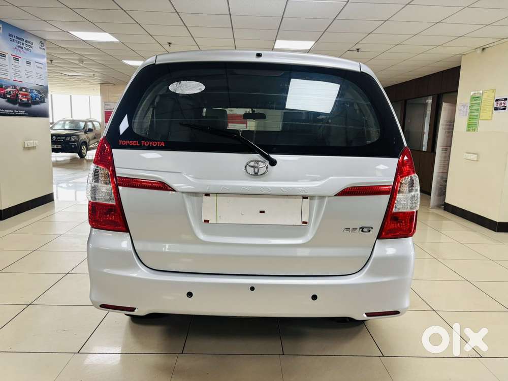 Toyota Innova 2.5 G (diesel) 8 Seater Bs Iv, 2014, Diesel