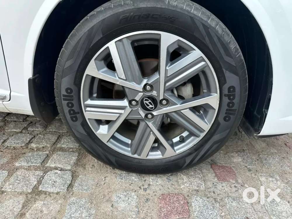Hyundai Verna 1.5 Sx (o) Vtvt Ivt, 2023, Petrol