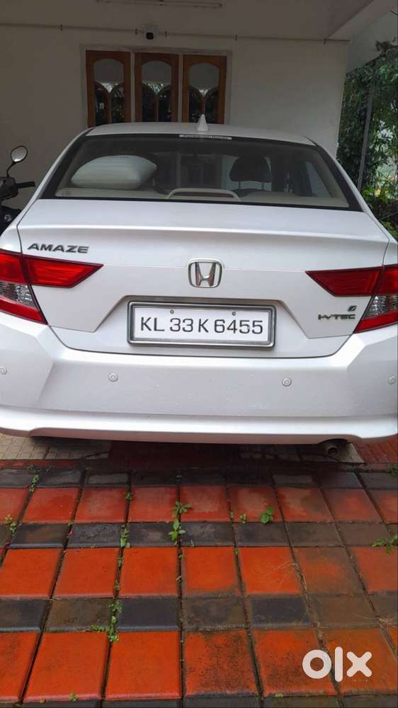 4 New Tyres With Showroom Service Without Any Accident