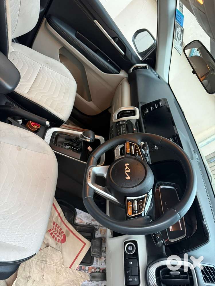 Kia Sonet Petrol 2023