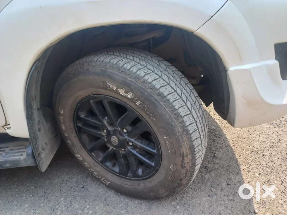 Toyota Fortuner 2015 Diesel 178000 Km Driven