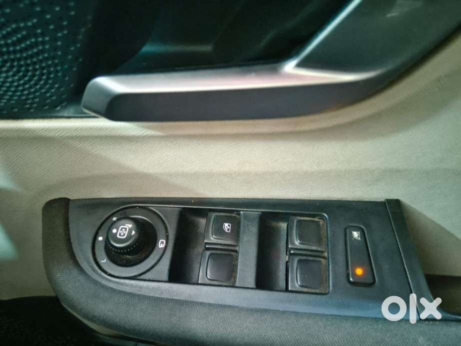 Tata Altroz Xz, 2022, Petrol