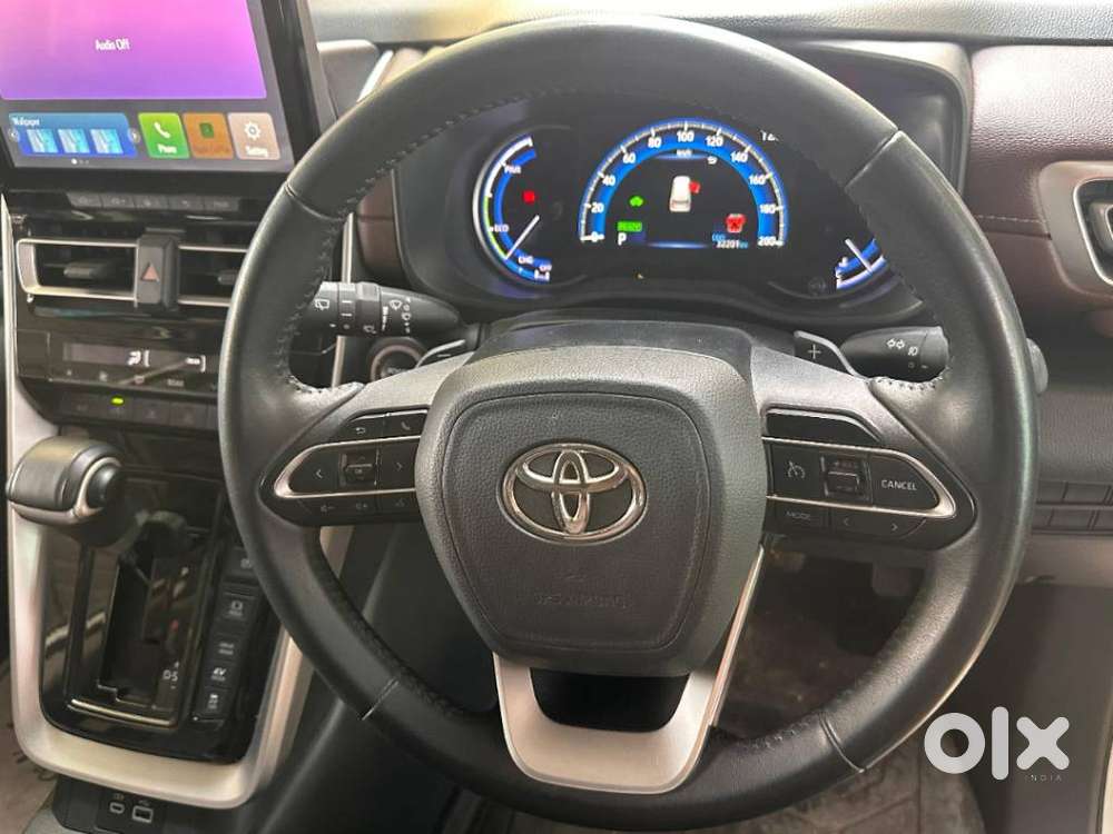 Toyota Innova Hycross 2.0 Vx Hybrid 7 Str, 2025, Petrol