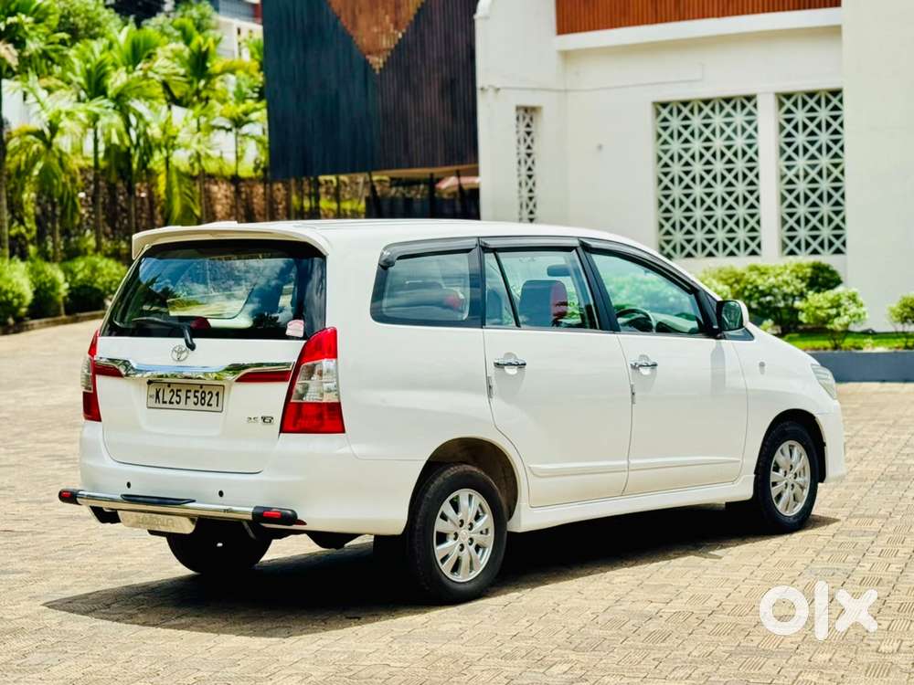 Toyota Innova 2.5 Gx (diesel) 8 Seater, 2014, Diesel