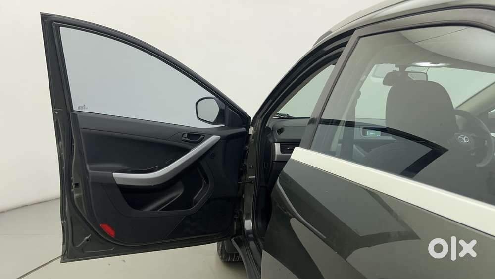 Tata Nexon 1.5 Revotorq Xma Amt (s), 2021, Diesel