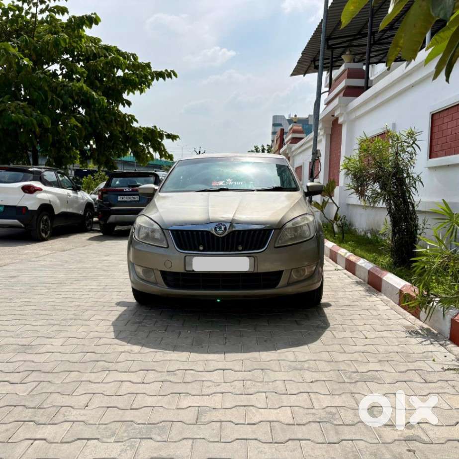 Skoda Rapid 1.5 Elegance Tdi Mt, 2013, Diesel