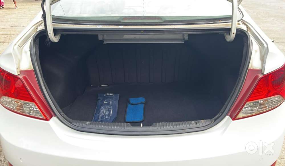 Hyundai Fluidic Verna 1.6 Crdi Sx Automatic, 2011, Diesel