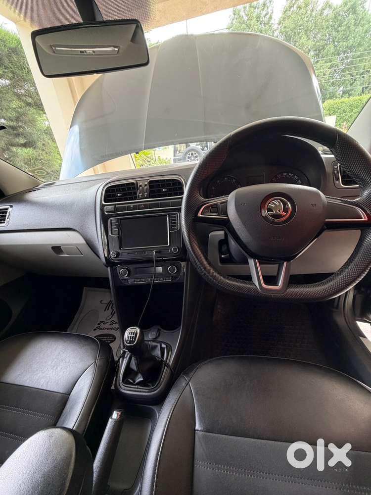 Skoda Rapid 1.0 Matte 2022