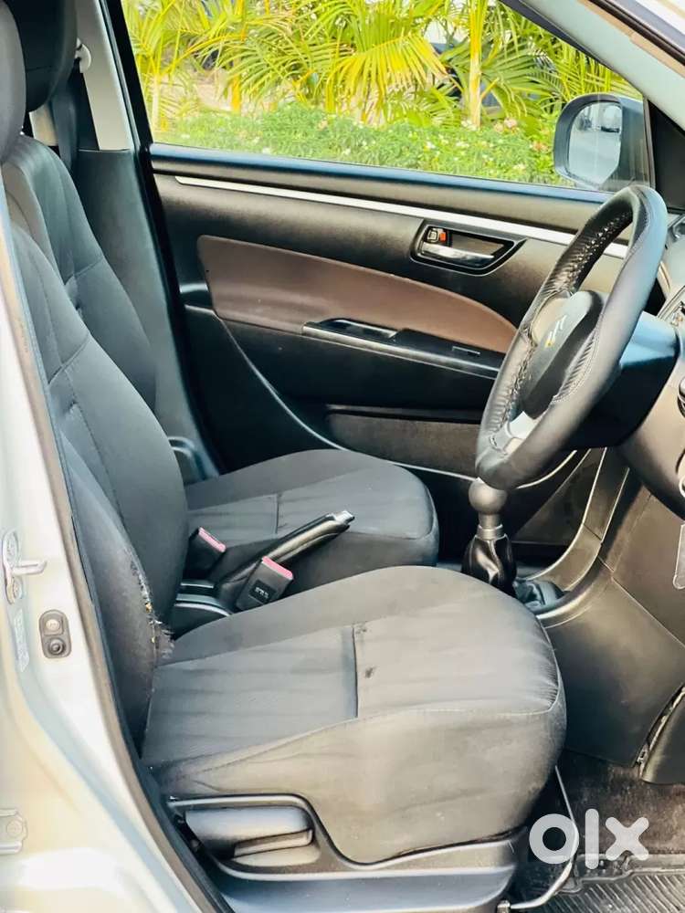 Maruti Suzuki Swift Vxi, 2012, Petrol